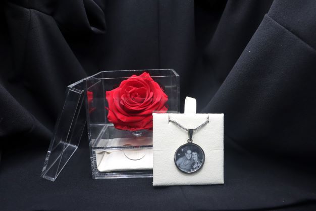 Preserved Rose & Personalized Picture Pendant Gift Set